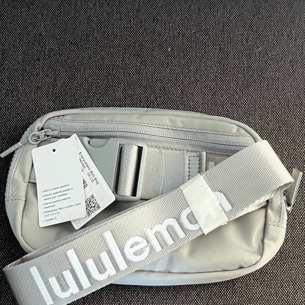 Lululemon belt bag